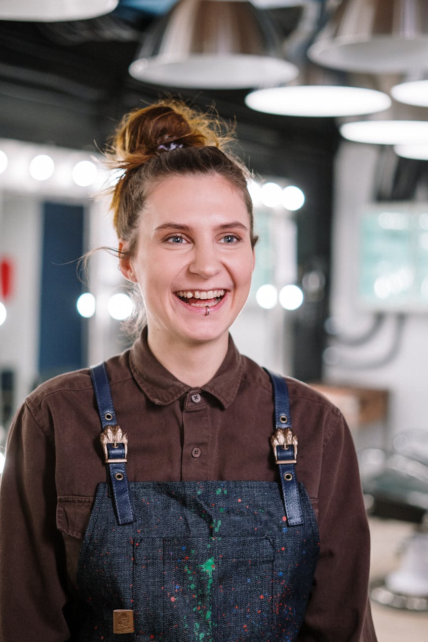 Lena Gruber — Junior Stylistin bei Salon Klara